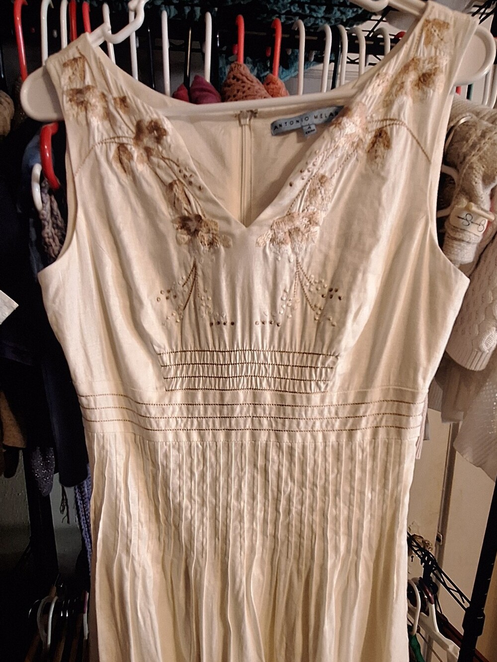ANTONIO MELANI Cream Sleeveless Midi Dress with Embroidered Floral Detail